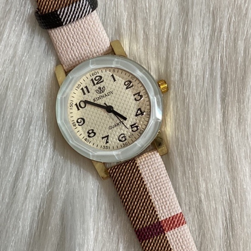 New Stunning plaid Watch - Picture 5 of 8